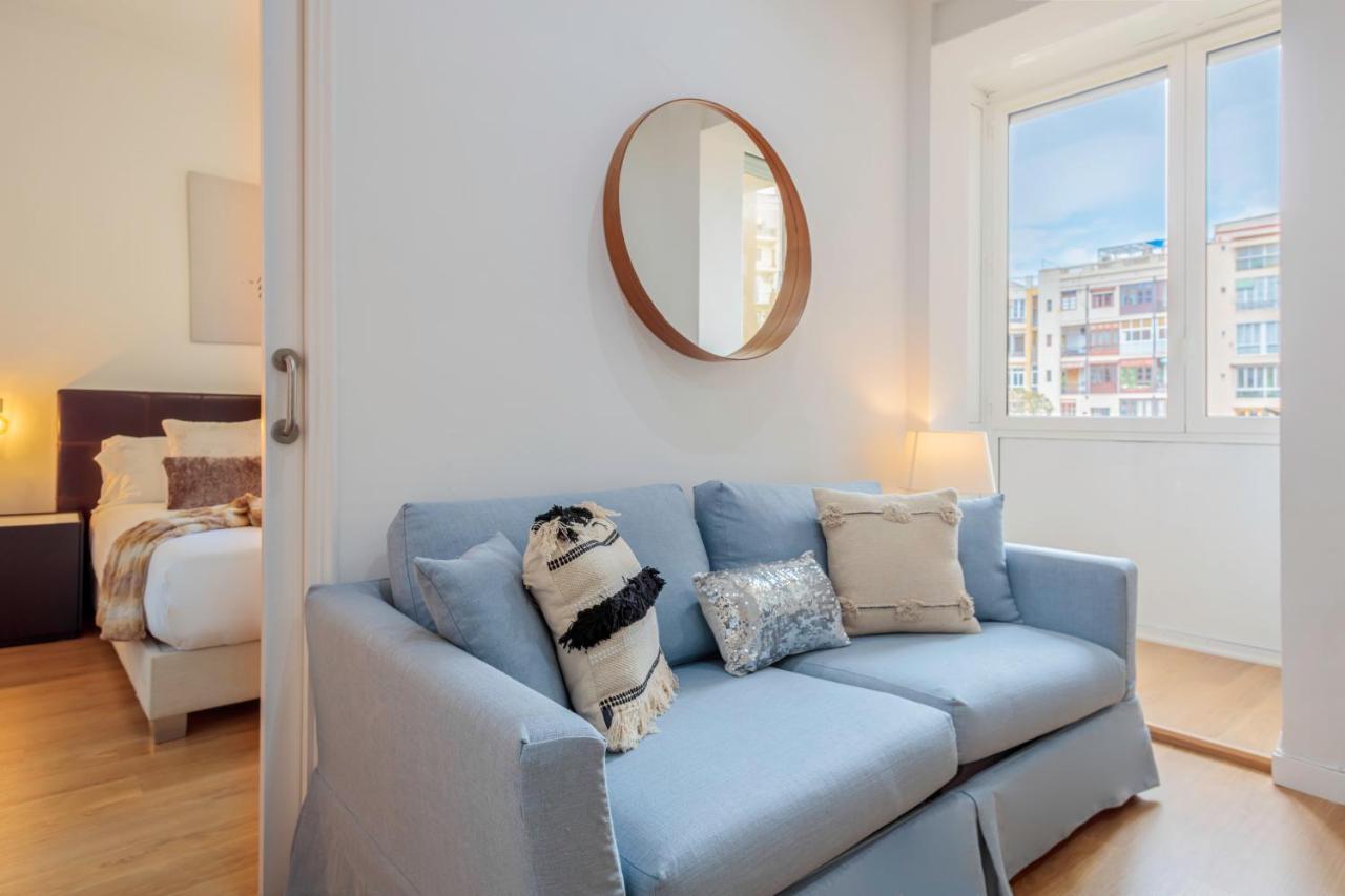 The Gaudi Suites II Барселона Екстериор снимка