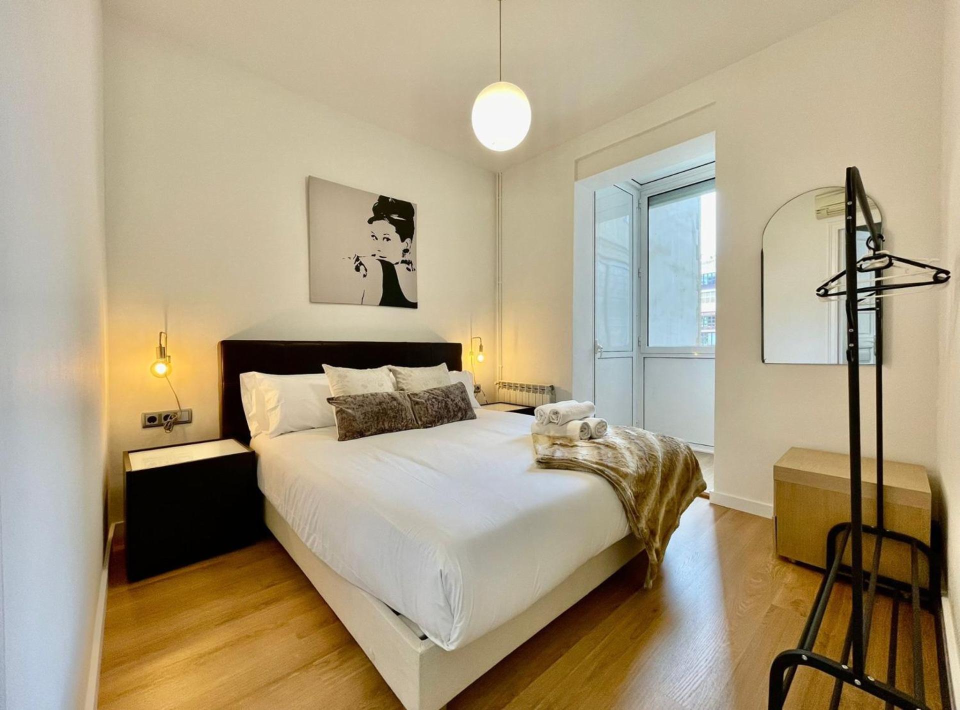 The Gaudi Suites II Барселона Екстериор снимка