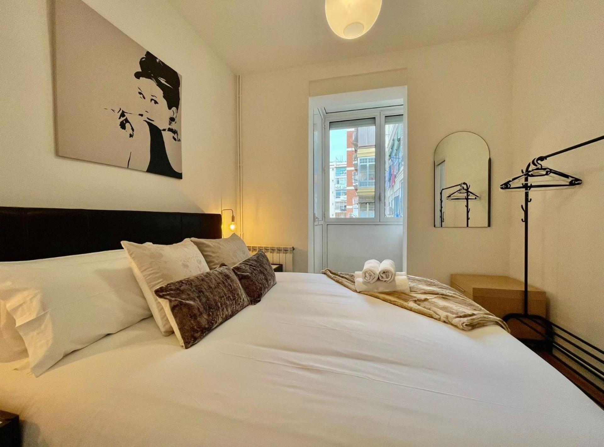 The Gaudi Suites II Барселона Екстериор снимка