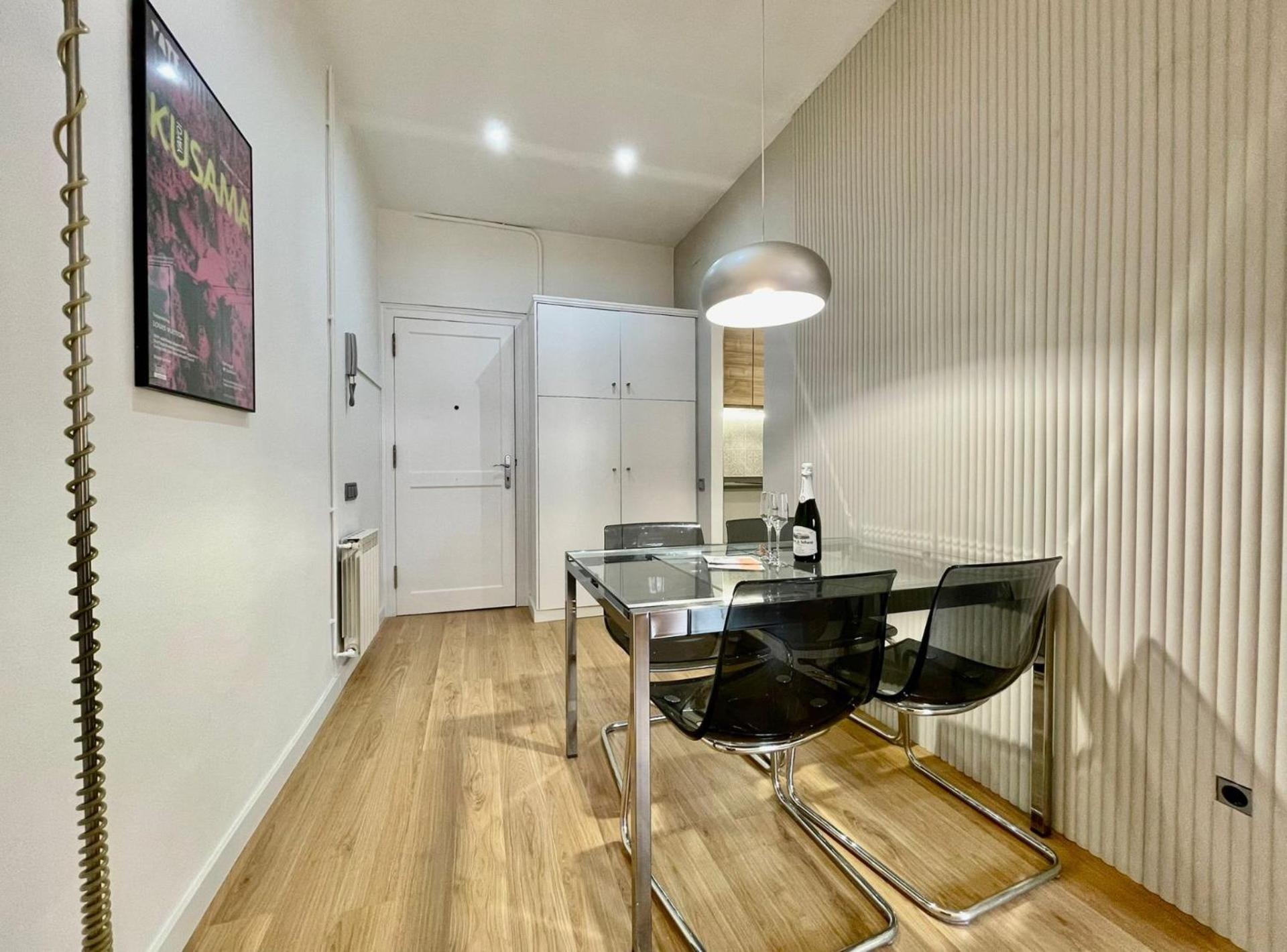 The Gaudi Suites II Барселона Екстериор снимка